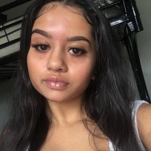 Meet your Posher, Sabika